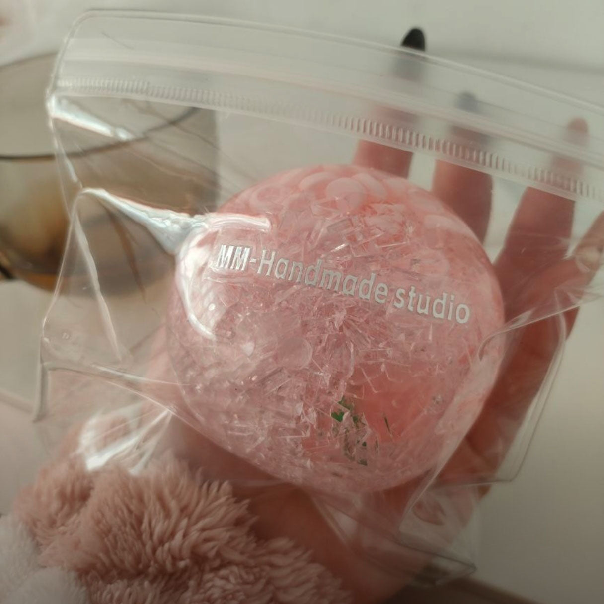 MAMIYA 6cm Stress Ball Peach Flavour Filled with Ice Strips and Round Blocks Suitable for Low to Medium Muscle Strength From MM Studio